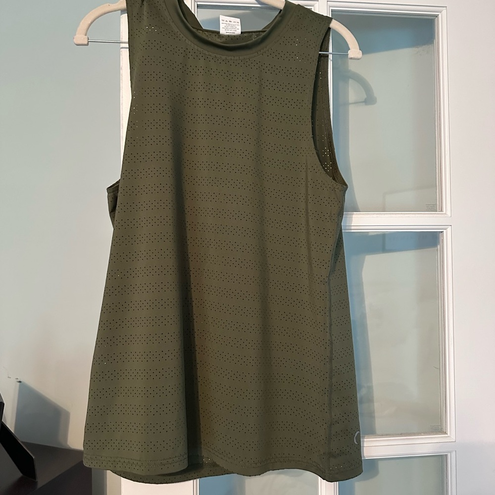 Zyia tank